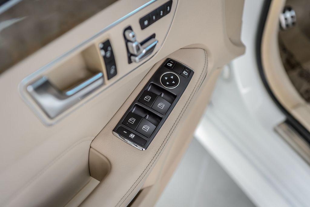 2016 Mercedes-Benz E-Class 4dr Sedan E 350 Sport RWD - 22952620 - 50