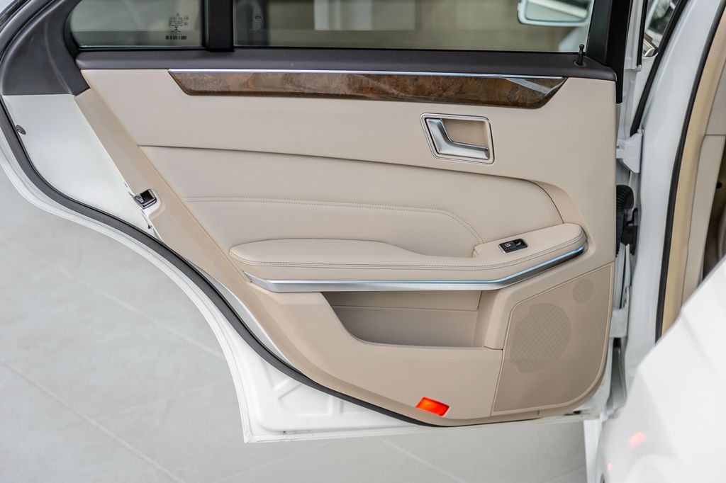 2016 Mercedes-Benz E-Class 4dr Sedan E 350 Sport RWD - 22952620 - 51