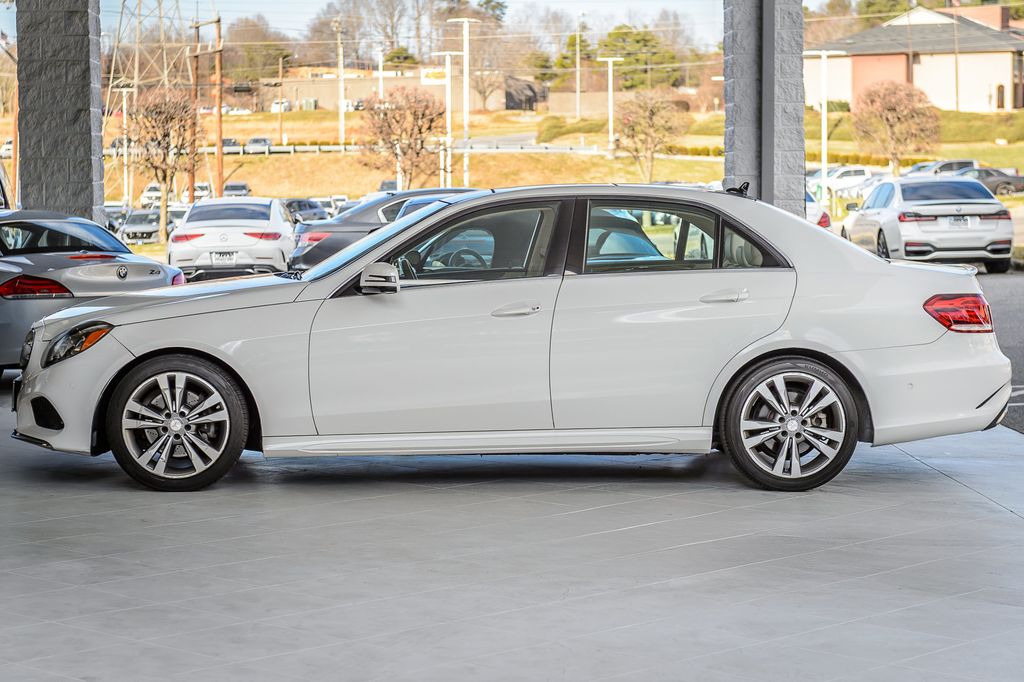 2016 Mercedes-Benz E-Class 4dr Sedan E 350 Sport RWD - 22952620 - 55