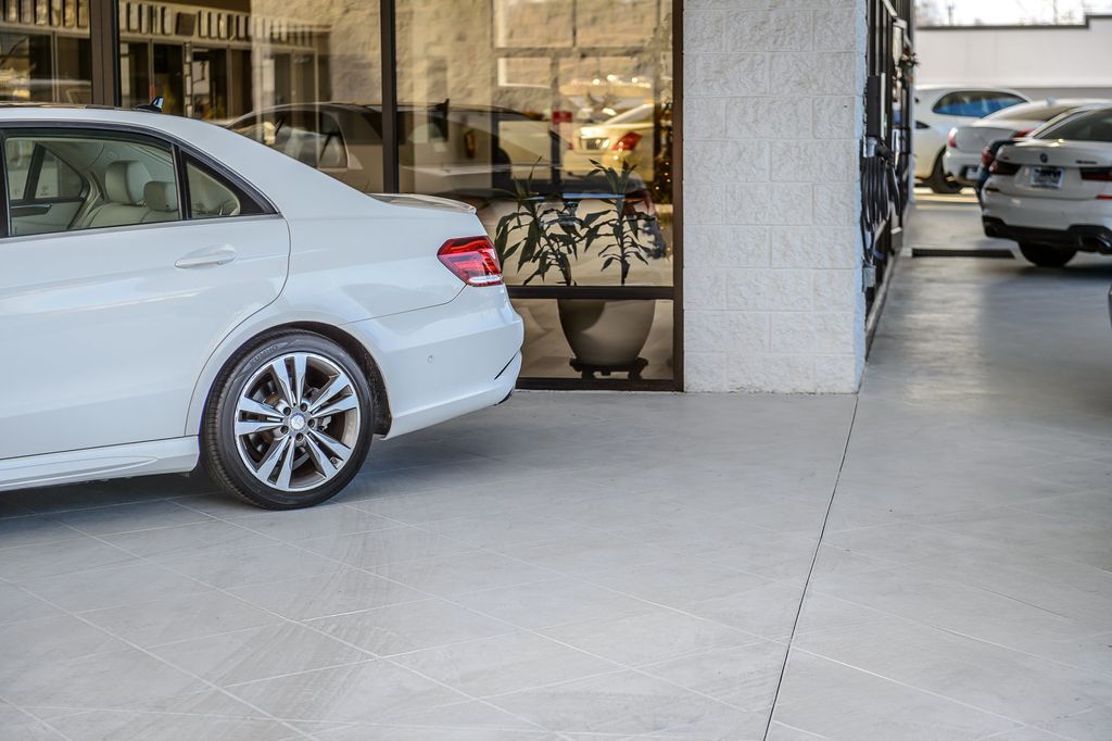 2016 Mercedes-Benz E-Class 4dr Sedan E 350 Sport RWD - 22952620 - 56