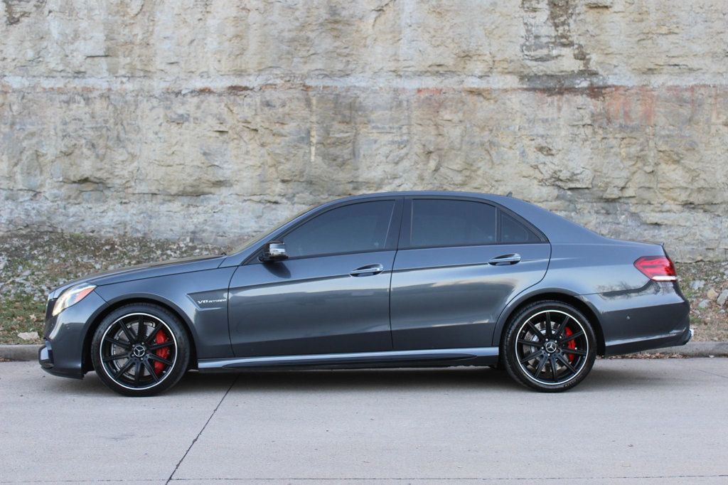2016 Mercedes Benz E AMG Sedan photo 3