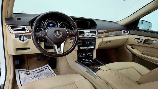 2016 Mercedes-Benz E-Class E 350 Luxury 4MATIC w/ Premium & Lane Tracking Pkgs + KEYLESS GO - 23039458 - 10