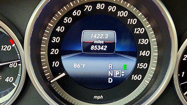 2016 Mercedes-Benz E-Class E 350 Luxury 4MATIC w/ Premium & Lane Tracking Pkgs + KEYLESS GO - 23039458 - 13
