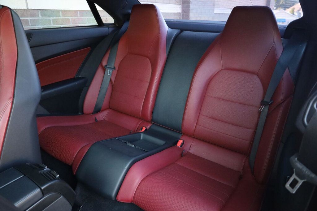 Mercedes-Benz E-Class photo 20
