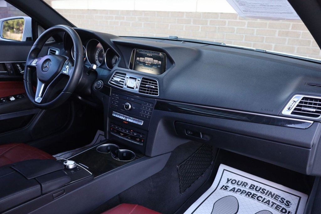 Mercedes-Benz E-Class photo 25