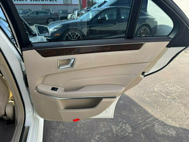 2016 Mercedes-Benz E-Class LocalTrade/4MATIC/PremiumPkg/HeatedSeats/BackupCamera/NAV - 22690701 - 16