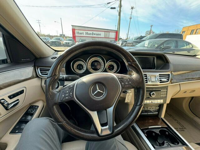 2016 Mercedes-Benz E-Class LocalTrade/4MATIC/PremiumPkg/HeatedSeats/BackupCamera/NAV - 22690701 - 20