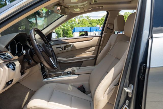 2016 Mercedes-Benz E-Class LocalTrade/4MATIC/PremiumPkg/LaneTrackingPkg/BackupCamera/NAV - 23038441 - 17