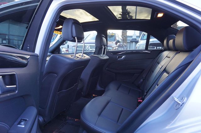 2016 Mercedes-Benz E-Class LOW MILES, SPORT PKG, PREMIUM PKG, PANORAMIC ROOF, BACKUP CAMERA - 22987159 - 19