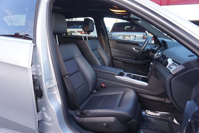 2016 Mercedes-Benz E-Class LOW MILES, SPORT PKG, PREMIUM PKG, PANORAMIC ROOF, BACKUP CAMERA - 22987159 - 21
