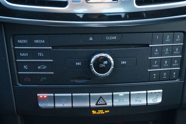 2016 Mercedes-Benz E-Class LOW MILES, SPORT PKG, PREMIUM PKG, PANORAMIC ROOF, BACKUP CAMERA - 22987159 - 34