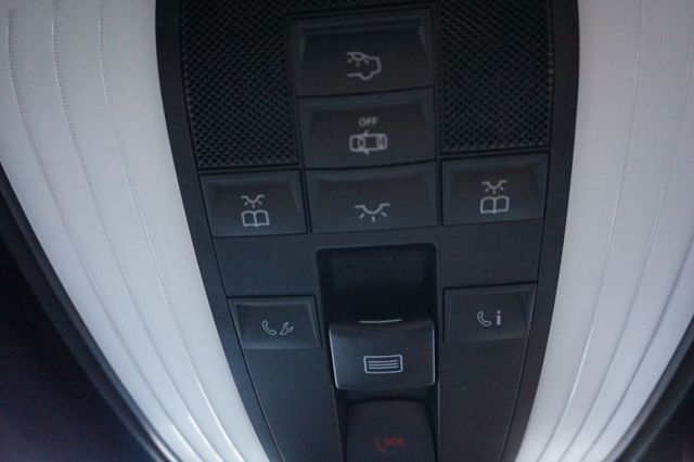 2016 Mercedes-Benz E-Class LOW MILES, SPORT PKG, PREMIUM PKG, PANORAMIC ROOF, BACKUP CAMERA - 22987159 - 37