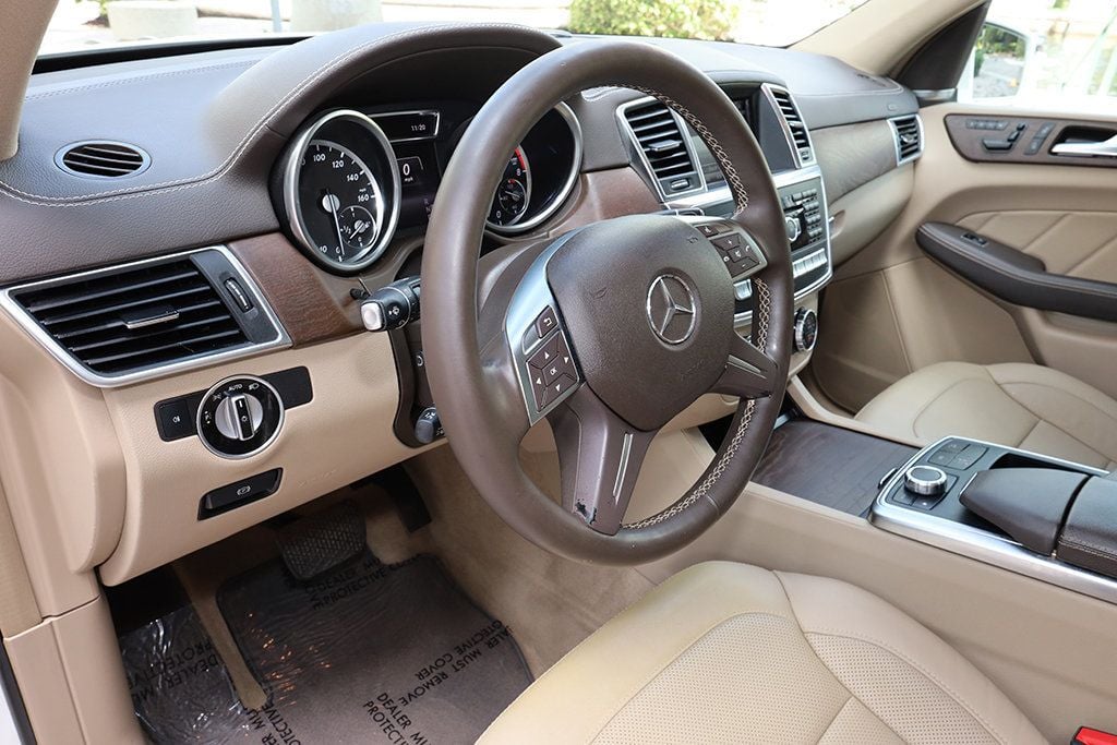 2016 Mercedes-Benz GL GL 450 4Matic - 23062405 - 42