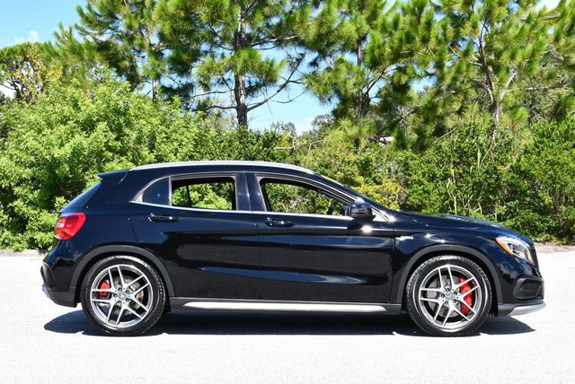 2016 Mercedes-Benz GLA 4MATIC 4 Door AMG GLA 45 SUV W/Premium & Multimedia Packages - 23071408 - 30
