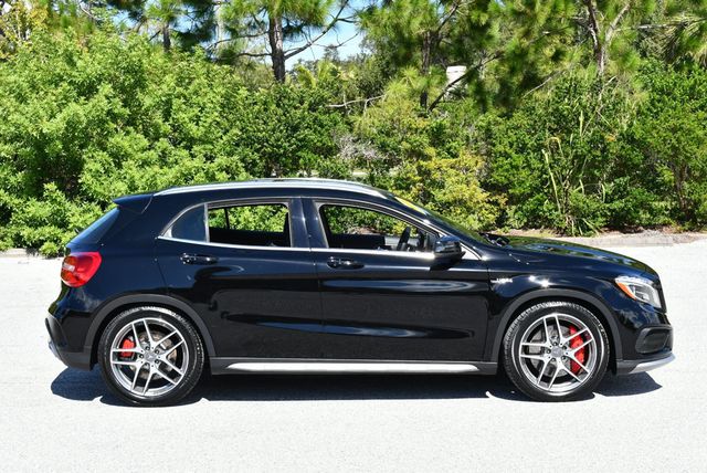 2016 Mercedes-Benz GLA 4MATIC 4 Door AMG GLA 45 SUV W/Premium & Multimedia Packages - 23071408 - 32