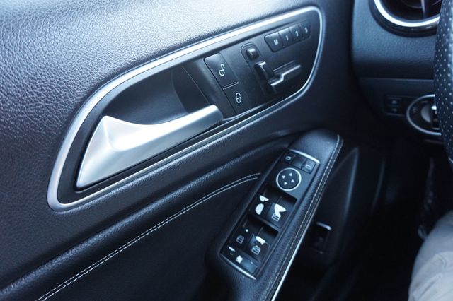 2016 Mercedes-Benz GLA GLA 250, PREMIUM WHEELS, PUSH BUTTON START, BLUETOOTH - 22958989 - 21