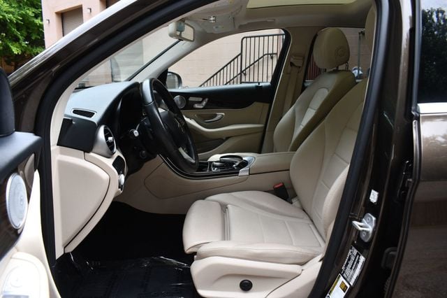 2016 Mercedes-Benz GLC 4MATIC 4dr GLC 300 - 23050073 - 23