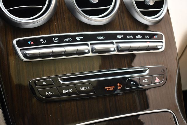 2016 Mercedes-Benz GLC 4MATIC 4dr GLC 300 - 23050073 - 32