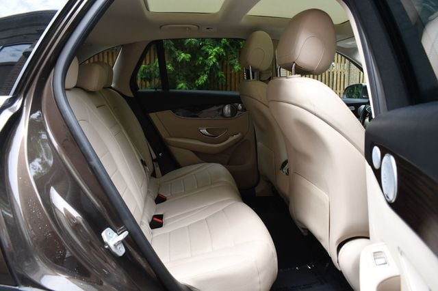 2016 Mercedes-Benz GLC 4MATIC 4dr GLC 300 - 23050073 - 38