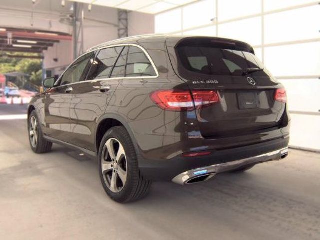 2016 Mercedes-Benz GLC 4MATIC 4dr GLC 300 - 23050073 - 3