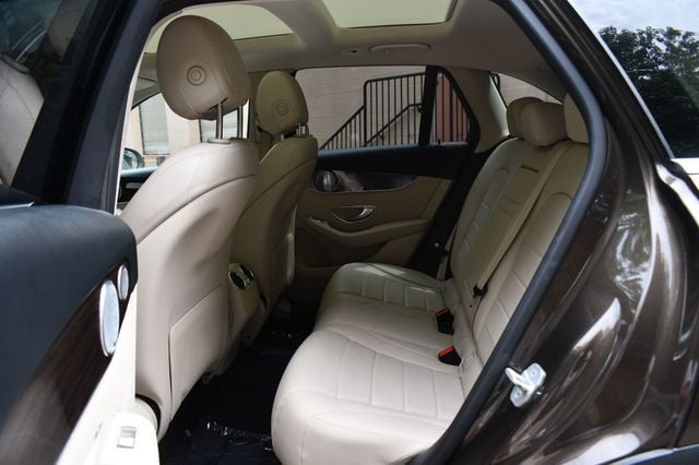 2016 Mercedes-Benz GLC 4MATIC 4dr GLC 300 - 23050073 - 40