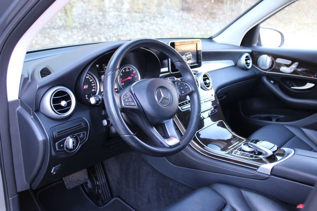 2016 Mercedes-Benz GLC 4MATIC 4dr GLC 300 - 22276982 - 16