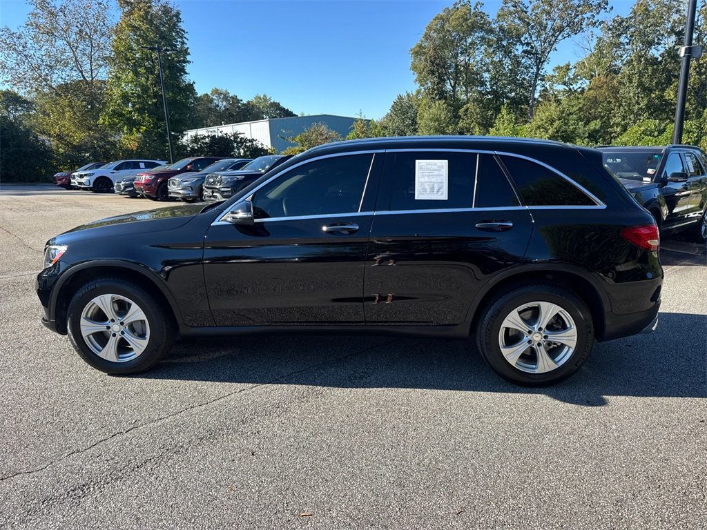 2016 Mercedes Benz GLC 300 photo 4