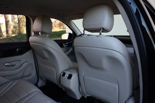 2016 Mercedes-Benz GLC RWD 4dr GLC 300 - 22968480 - 19