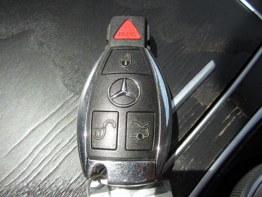 2016 Mercedes Benz GLC 300 photo 22