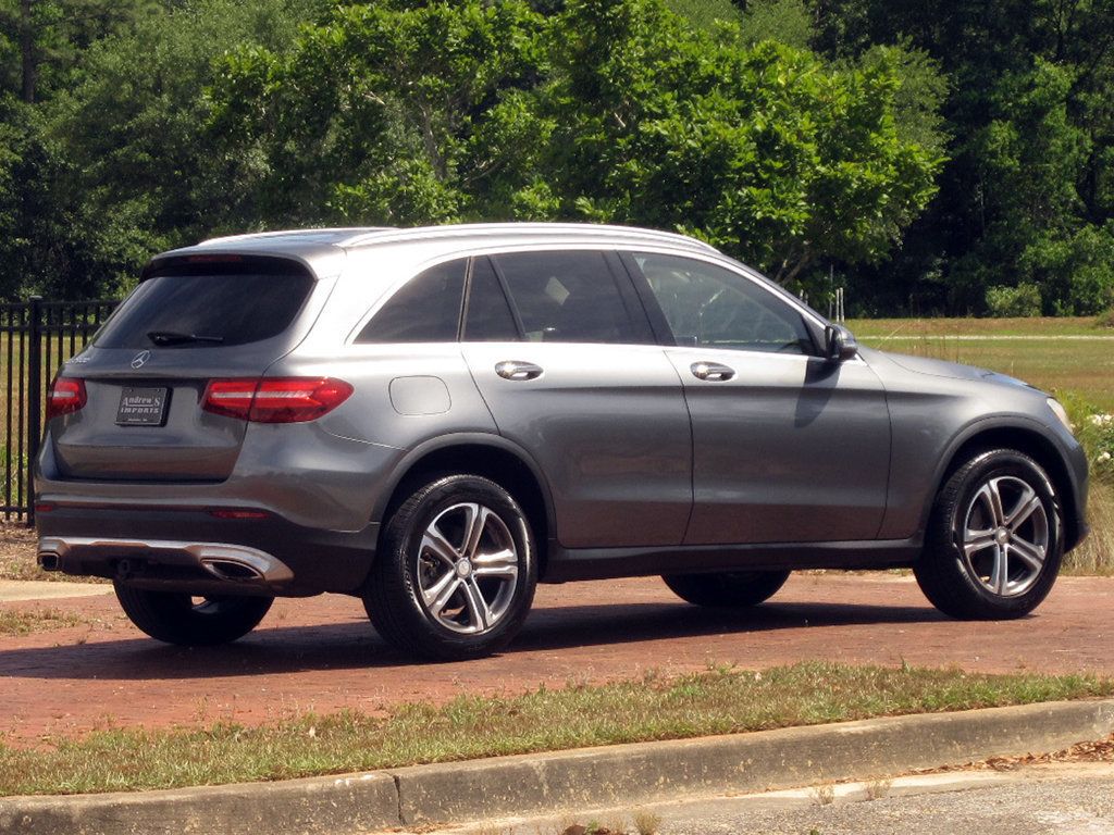 2016 Mercedes Benz GLC 300 photo 5