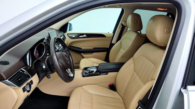 2016 Mercedes-Benz GLE 4MATIC 4dr GLE 300d w/ Premium Pkg, Lane Tracking & COMAND Nav - 23013739 - 18