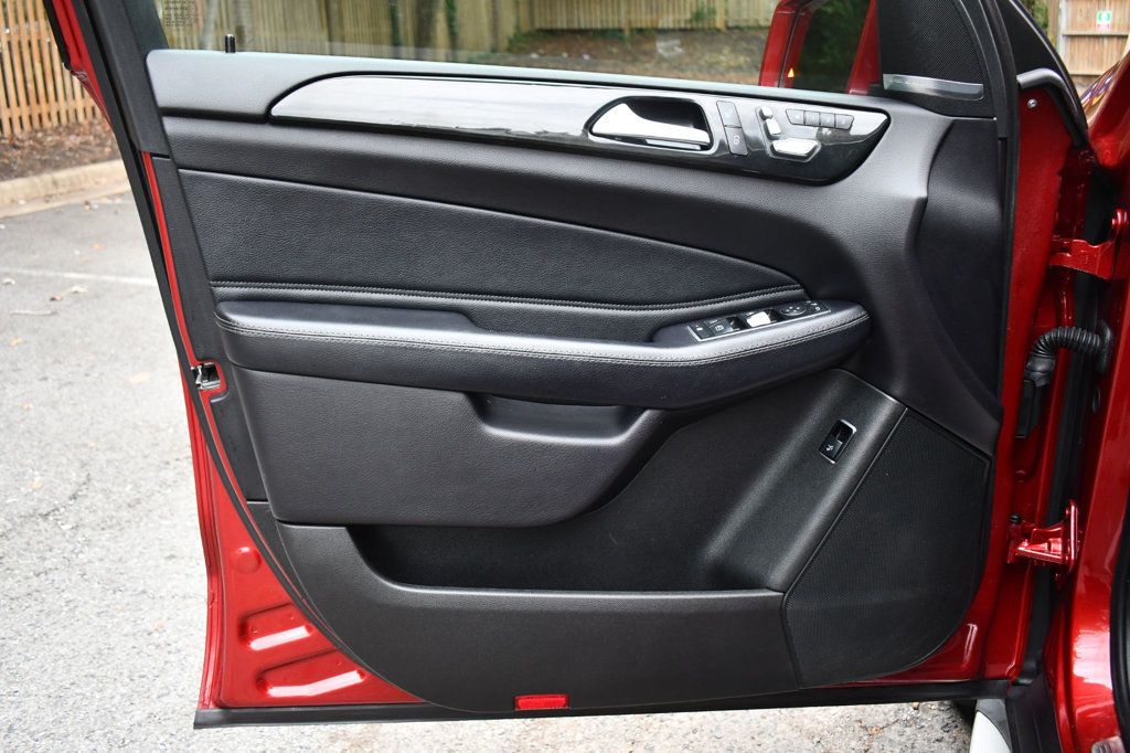 2016 Mercedes Benz GLE 4MATIC 350 photo 16