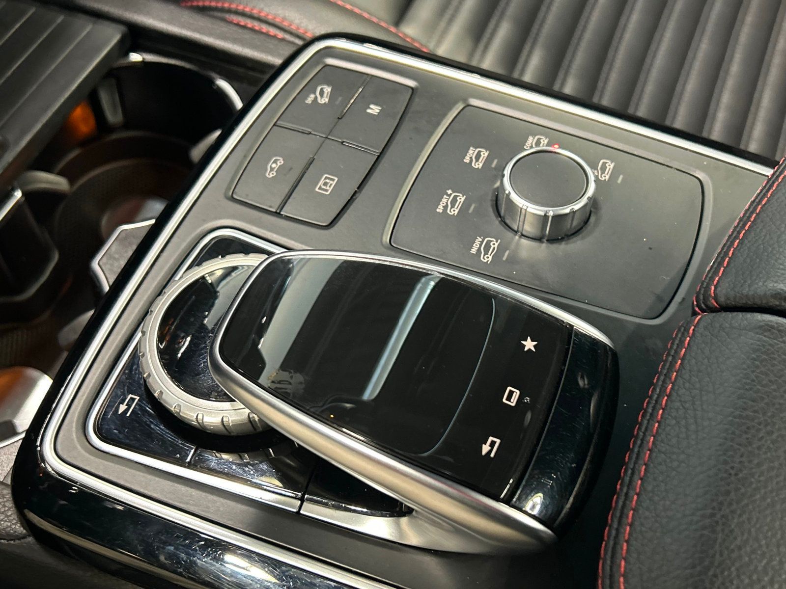 2016 Mercedes Benz GLE 4MATIC 450 AMG Coupe photo 32