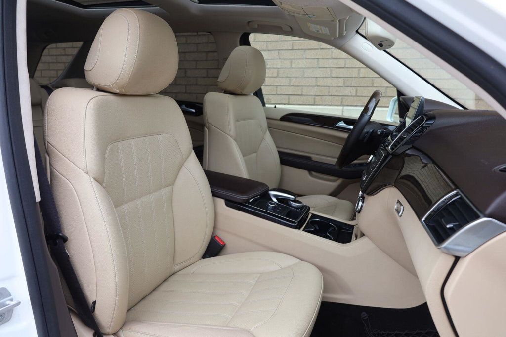 Mercedes-Benz GLE photo 29