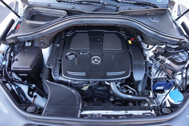 2016 Mercedes-Benz GLE GLE 350, 4MATIC, PREMIUM WHEELS, LEATHER SEATS, MOON ROOF - 23062946 - 10