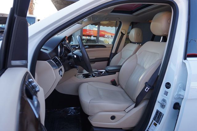 2016 Mercedes-Benz GLE GLE 350, 4MATIC, PREMIUM WHEELS, LEATHER SEATS, MOON ROOF - 23062946 - 17