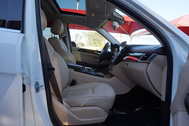 2016 Mercedes-Benz GLE GLE 350, 4MATIC, PREMIUM WHEELS, LEATHER SEATS, MOON ROOF - 23062946 - 20