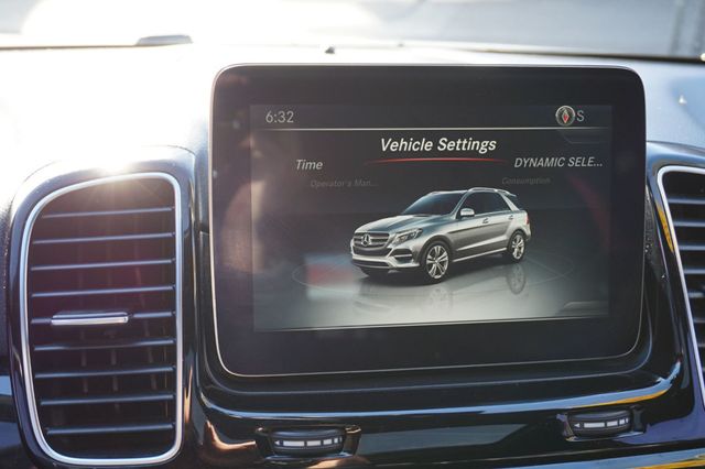 2016 Mercedes-Benz GLE GLE 350, PREMIUM WHEELS, MOON ROOF, LEATHER SEATS, BLUETOOTH - 22962647 - 32