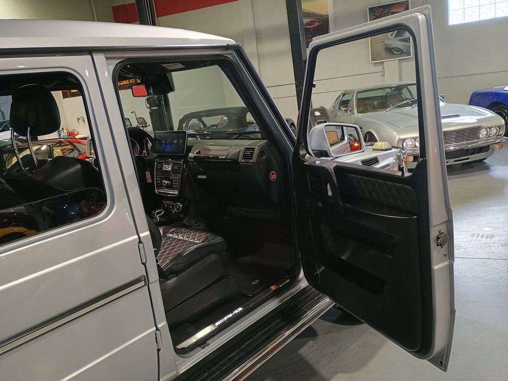 2016 Mercedes-Benz G-Class 4MATIC 4dr AMG G 63 Designo Clean Autocheck - 23058369 - 38