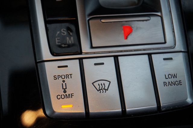 2016 Mercedes-Benz G-Class G 550, 4MATIC, PREMIUM WHEELS, MOON ROOF, DESIGNO LEATHER SEATS - 22946811 - 38