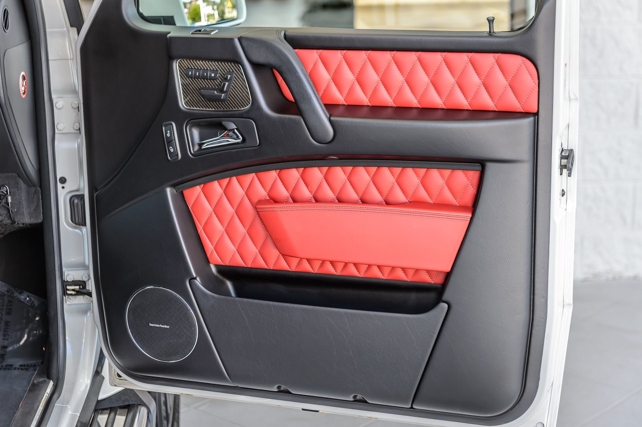 2016 Mercedes Benz G 63 photo 51