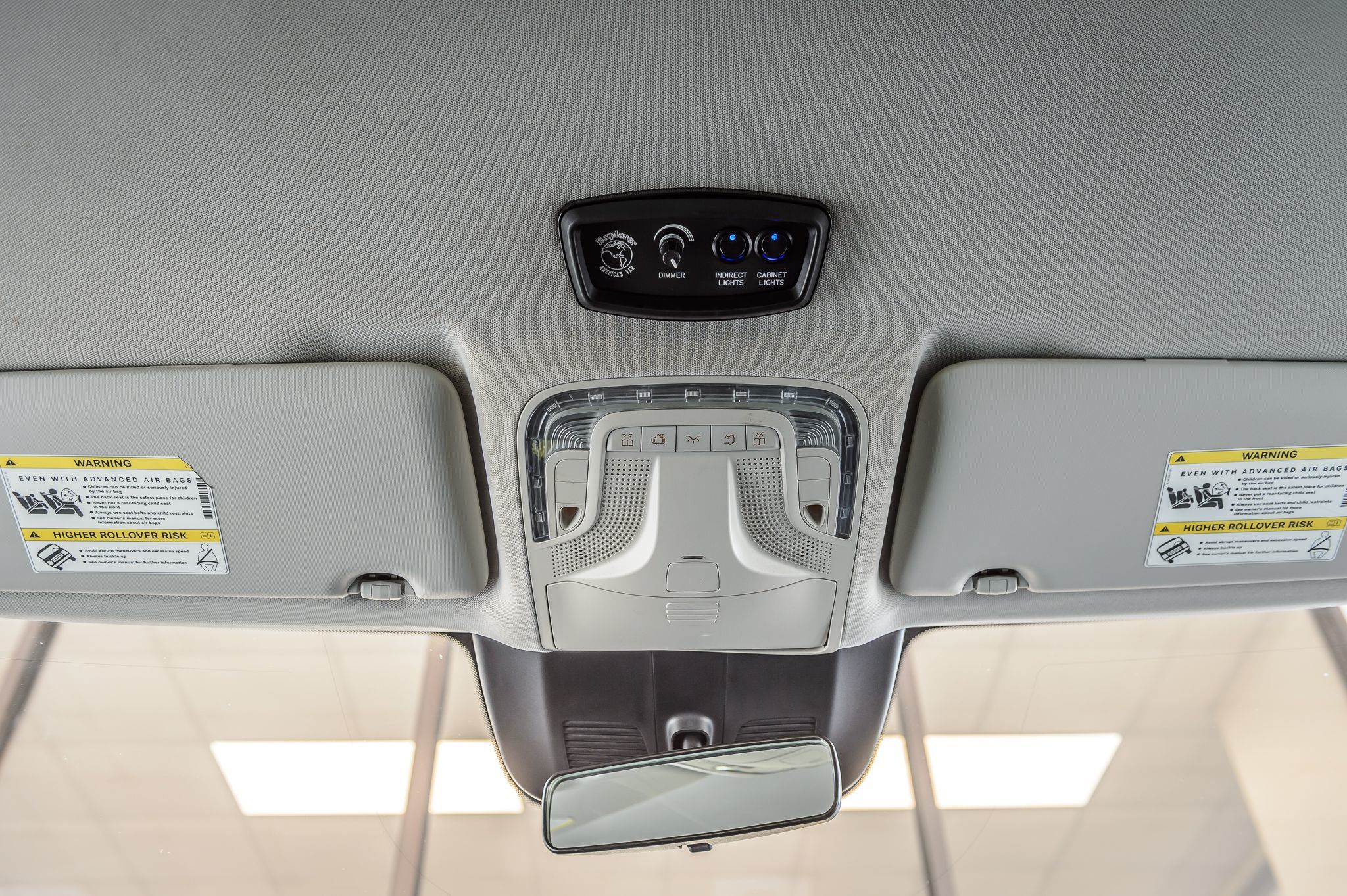 2016 Mercedes Benz Metris Passenger Van photo 32