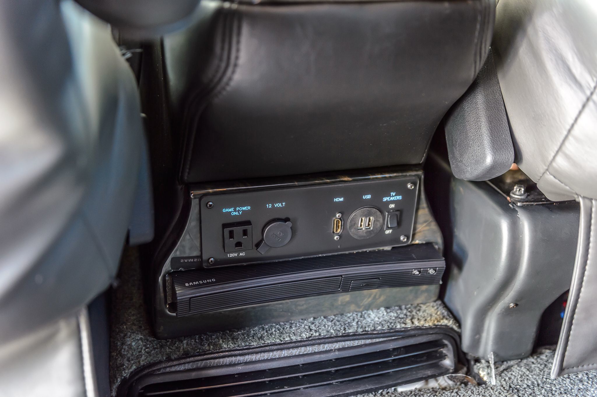 2016 Mercedes Benz Metris Passenger Van photo 38