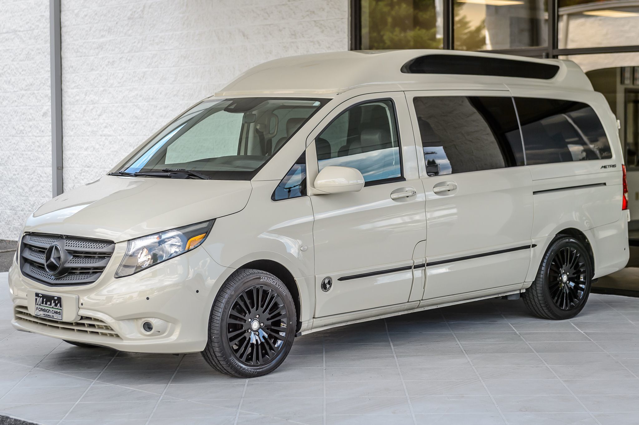 2016 Mercedes Benz Metris Passenger Van photo 6