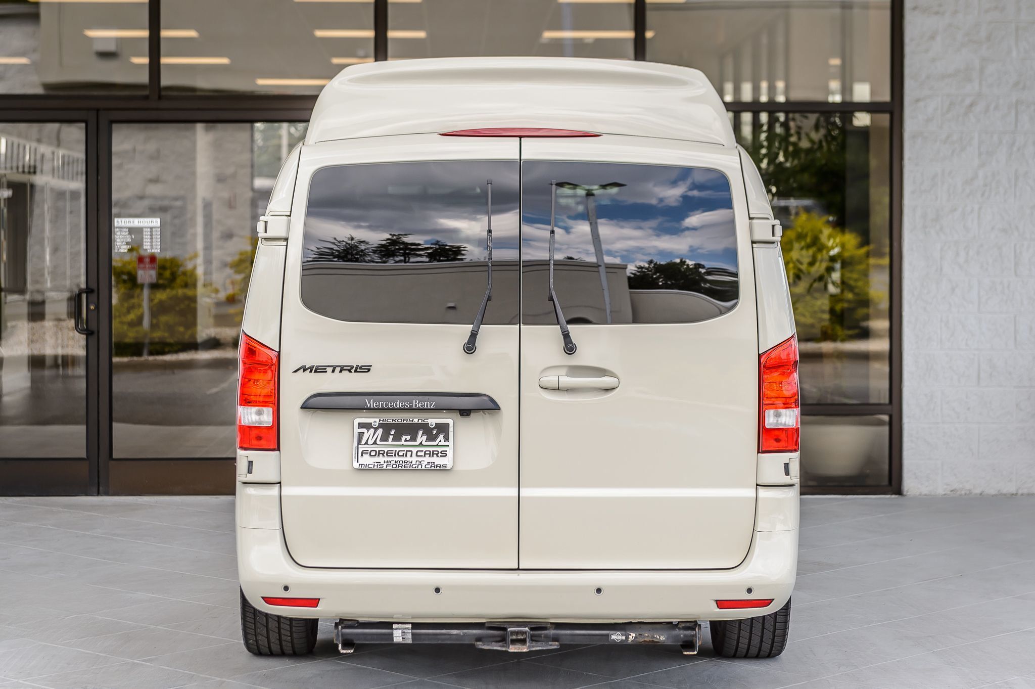 2016 Mercedes Benz Metris Passenger Van photo 8