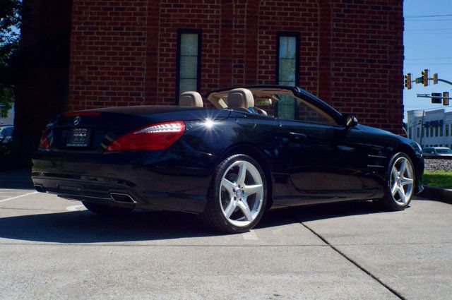2016 Mercedes-Benz SL SL400's photo