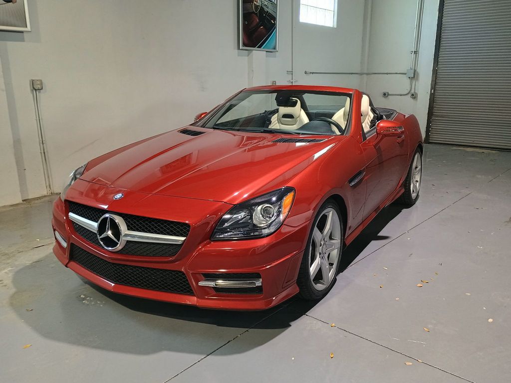 2016 Mercedes-Benz SLK 2dr Roadster SLK 300 AMG Sport Designo - 23040600 - 0