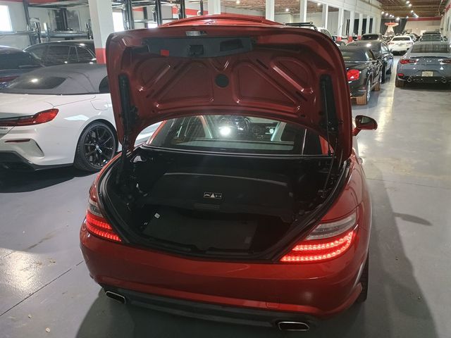 2016 Mercedes-Benz SLK 2dr Roadster SLK 300 AMG Sport Designo - 23040600 - 27