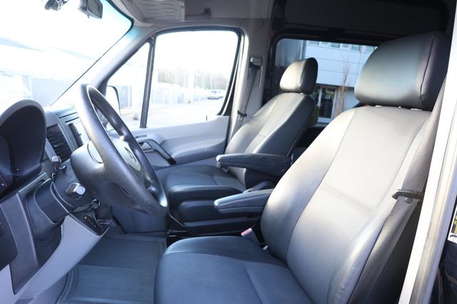 2016 Mercedes-Benz Sprinter Chassis-Cabs Reg Cab 170'' WB with Driver Comfort Package (15-Person Seating) - 22970630 - 18