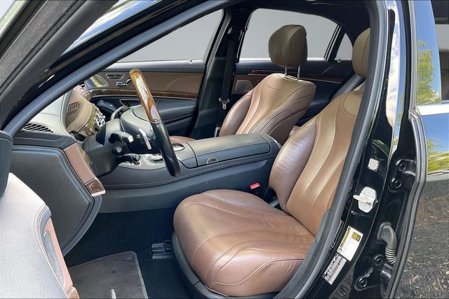 2016 Mercedes-Benz S-Class 4dr Sedan S 550 4MATIC - 23020220 - 9